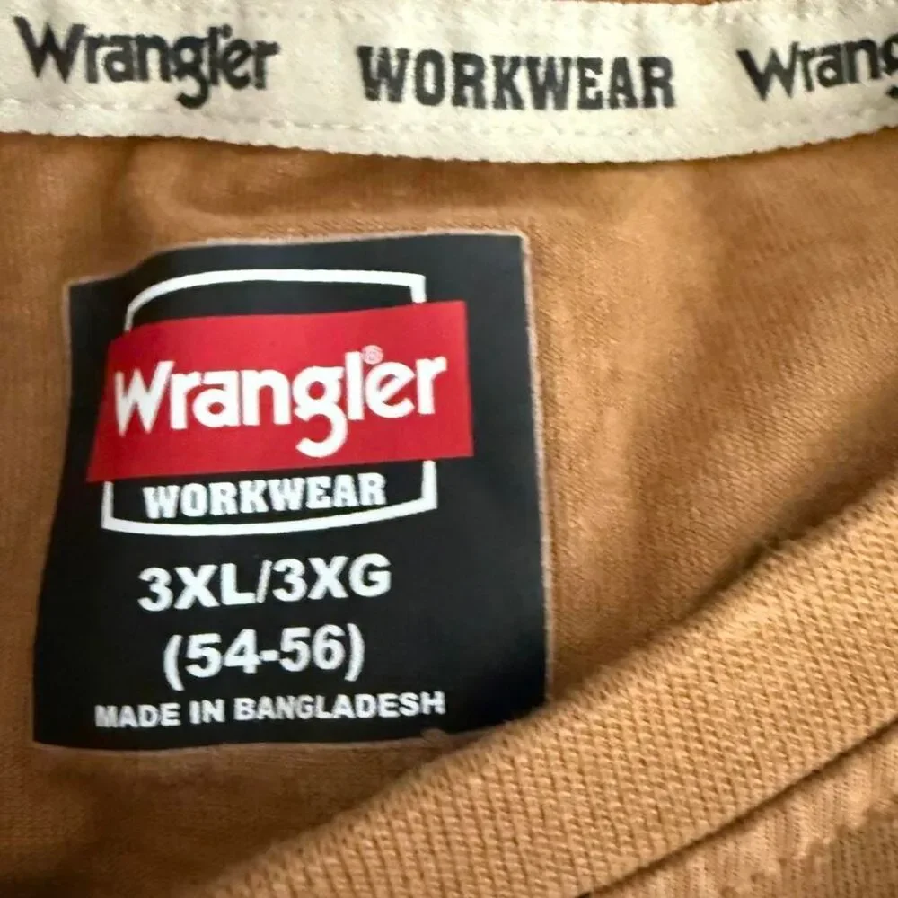 Wrangler Men's Orange and Brown T-shirt